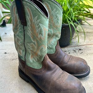 Womens Ariat composite toe work boots size 6